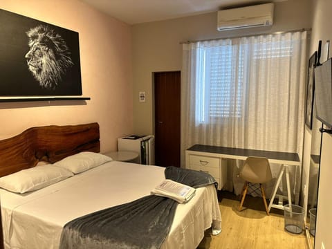 Bed, Photo of the whole room, Bedroom, air conditioner