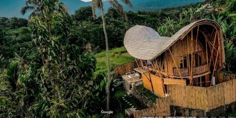 Rania Bamboo Villa by Broga Villa in Marga