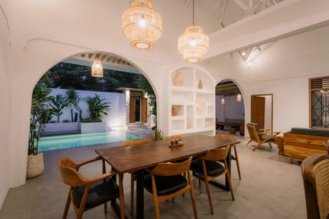 Seating area, Dining area, Pool view