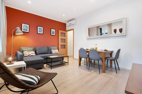 Living room, Dining area, air conditioner