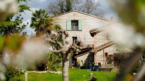 Property building, Natural landscape, Garden view