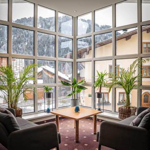 Lobby or reception, Lounge or bar