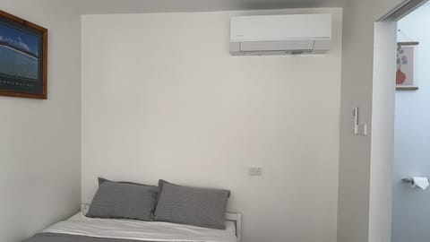 Claremont Comfort Cottage Apartment in Tasmania