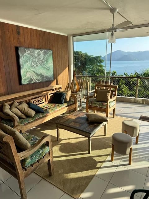 Living room, Sea view