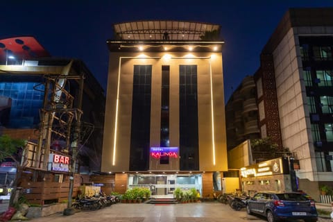 Property building, Location