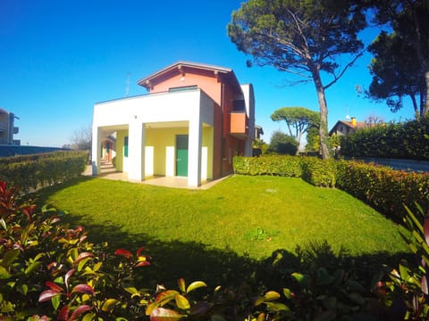 Property building, Garden view