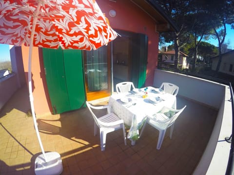 Day, View (from property/room), Balcony/Terrace, Dining area