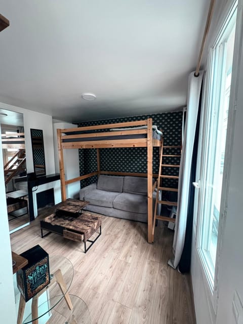 Studio equipé, lumineux a Paris Apartment in Paris