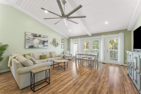 Solitude on 30A - Seacrest Beach - Beach Access House in Seacrest