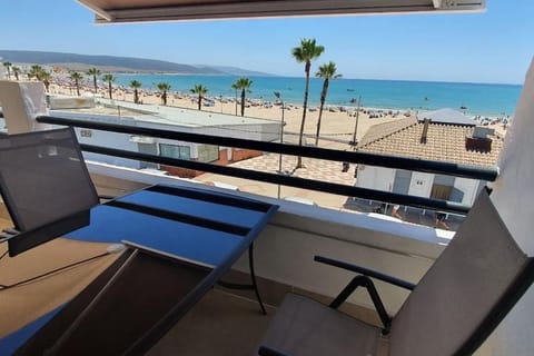 Day, Natural landscape, View (from property/room), Balcony/Terrace, Balcony/Terrace, Seating area, Beach, Sea view