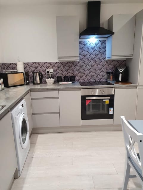 Coffee/tea facilities, Kitchen or kitchenette, minibar, pet friendly, toaster, washing machine, kitchen