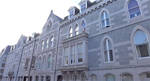 Facade/entrance, On site, Street view