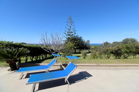 Patio, Natural landscape, Balcony/Terrace, sunbed