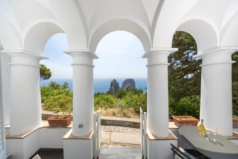 Patio, Nearby landmark, Natural landscape, View (from property/room), Balcony/Terrace, Sea view