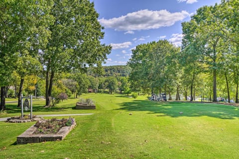 Fireplace, Indoor Pool Access! Family Branson Unit Apartment in Branson