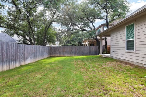 Overtime - A Birdy Vacation Rental House in San Antonio