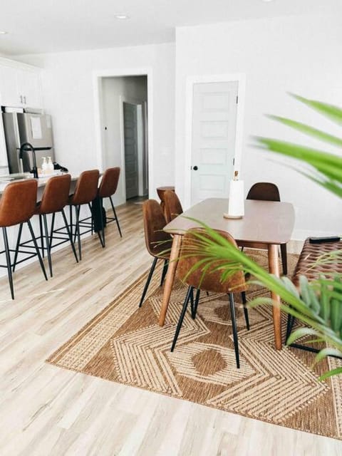 Cozy Coastal Bungalow House in Opelika