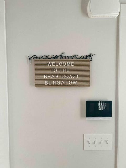 Cozy Coastal Bungalow House in Opelika