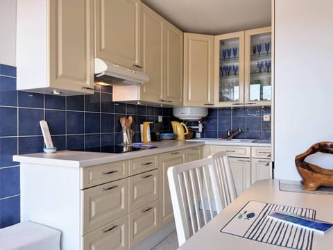 Appartement 2P avec Piscine, Clim, Parking - Le Lavandou - FR-1-251-511 Apartment in Le Lavandou