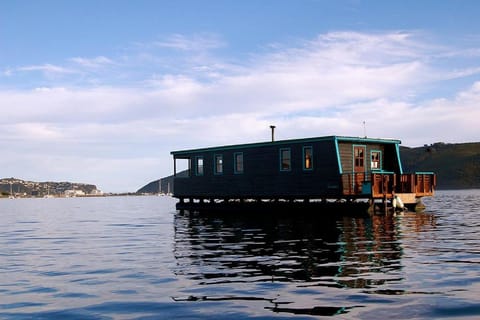 Knysna Houseboat Myrtle Docked boat in Knysna
