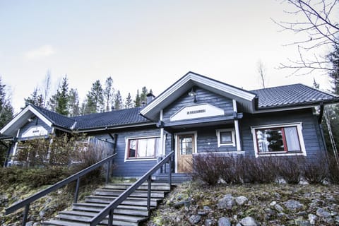 Facade/entrance, Sunset