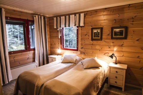 Day, Photo of the whole room