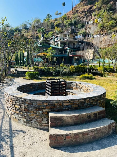 Property building, Garden