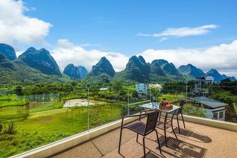 View (from property/room), Balcony/Terrace