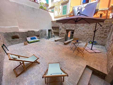 Inner courtyard view