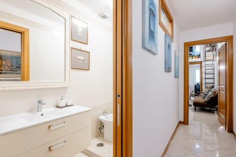 Arvi's Home - in the center of the city of Naples Apartment in Naples