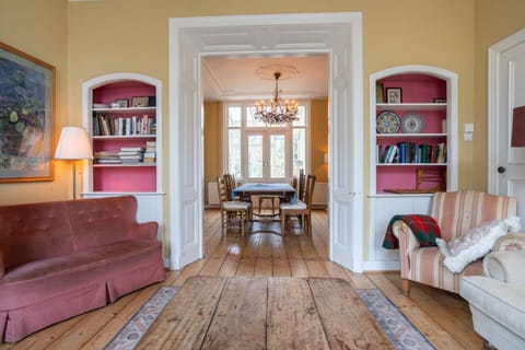 NEW Hello Zeeland - Vakantiehuis Markt 10 House in Domburg