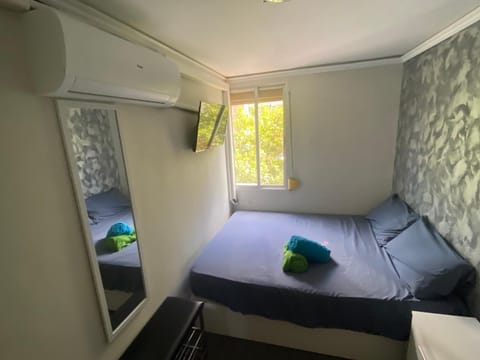 Habitaciones cerca del centro de Barcelona, Barceloneta, Aeropuerto y Fira Vacation rental in L'Hospitalet de Llobregat