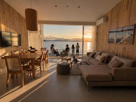 Living room, Dining area, Lake view