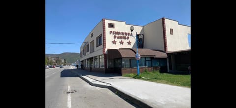 Pensiunea Damiro Bed and Breakfast in Serbia