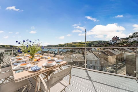 Day, Natural landscape, Summer, View (from property/room), Balcony/Terrace, Dining area, River view