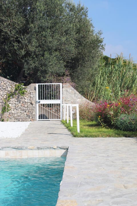 Garden, Swimming pool