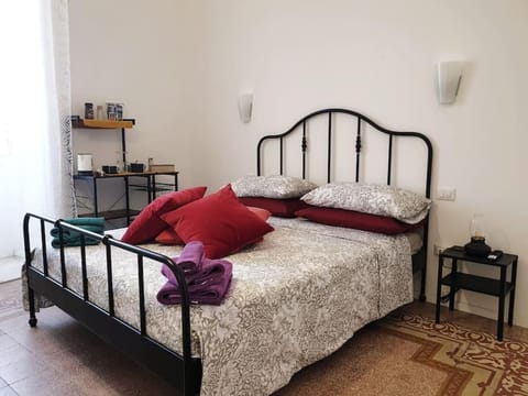 Bed, Coffee/tea facilities
