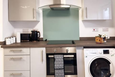 Immaculate 5 Bedroom House House in Corby