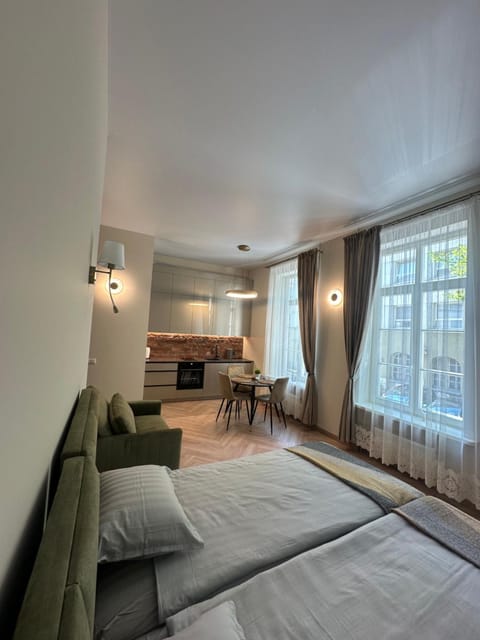 Bed, Kitchen or kitchenette, Living room, Photo of the whole room, Seating area, Bedroom