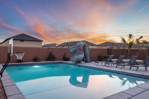 98| Grand Resort in St George with Private Pool and Rec Court House in Santa Clara