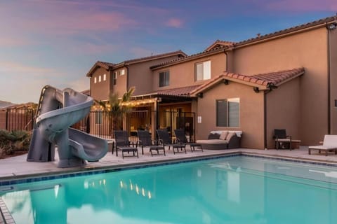 98| Grand Resort in St George with Private Pool and Rec Court House in Santa Clara