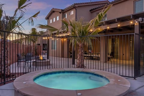 98| Grand Resort in St George with Private Pool and Rec Court House in Santa Clara