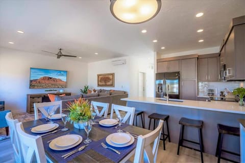 19| Vue at Green Valley with Community Pool House in St George