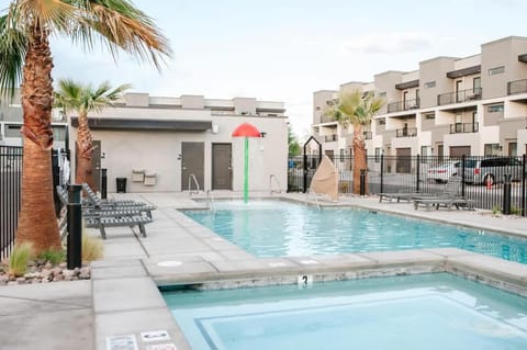 Stunning Twnhme by Golf*LasPalmas Resort poolpass* Central St. George House in St George