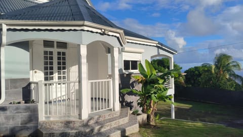 Property building, Garden view