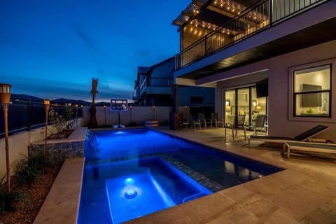 65-66 | 2 Connected Homes in Ocotillo Springs with Private Pool House in Santa Clara