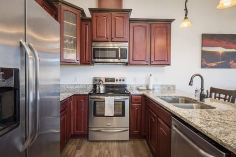 Luxury Downtown Rental - La Dolce Vita Villas #2 Apartment in Moab