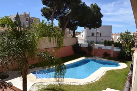 View (from property/room), Garden view, Pool view
