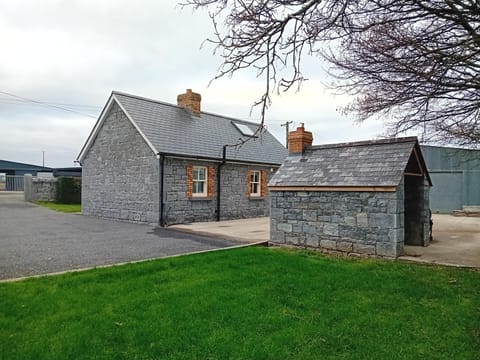 Fenniscourt Cottage House in County Kilkenny