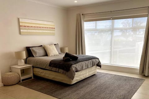 Adorable Studio next to cafe, walk to beach! Apartment in Orford